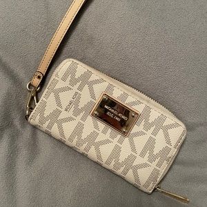 Michael Kors Mini Wallet/Wristlet